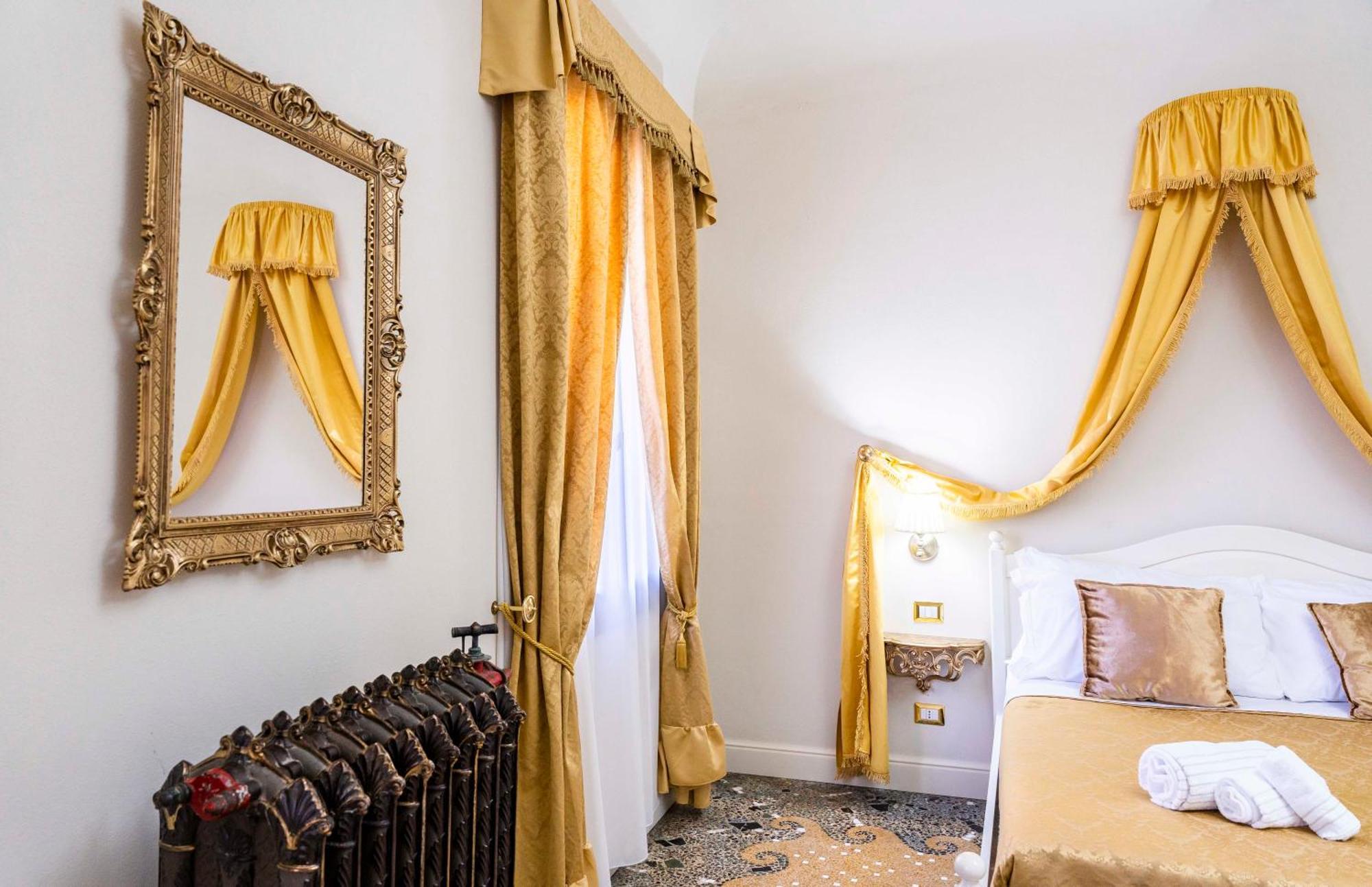 Palazzo Titti Rialto Suites Venice Exterior photo